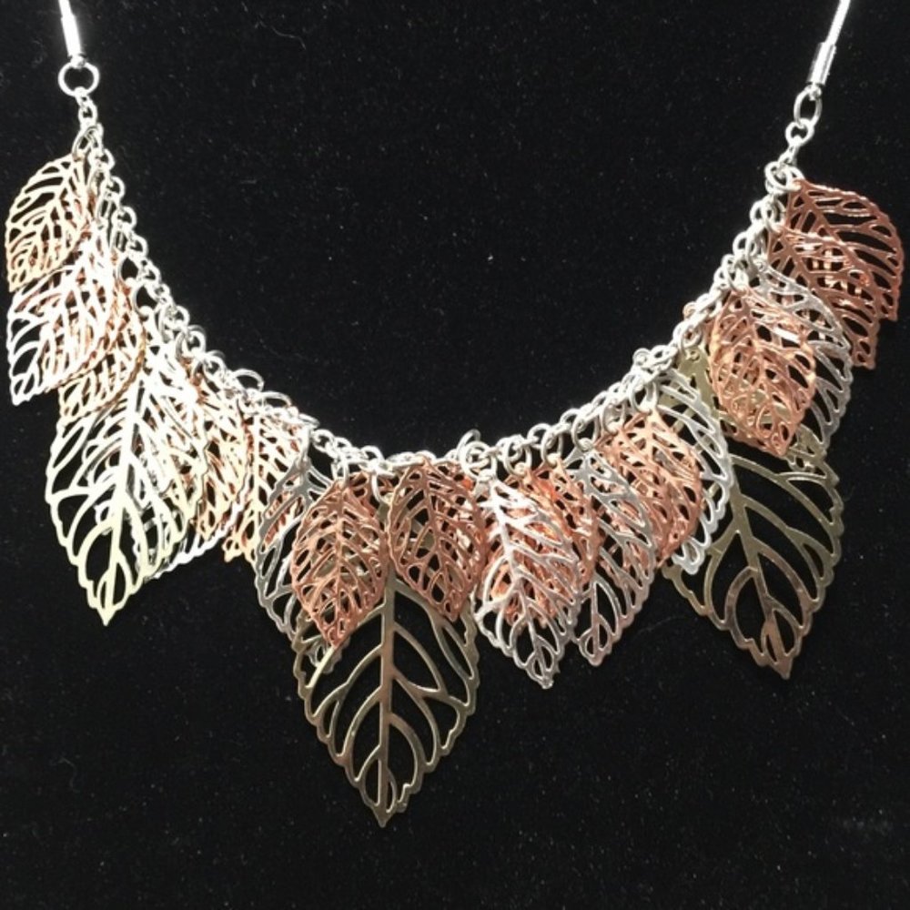 NEW Tri-Color Multi Leaf Statement Necklace